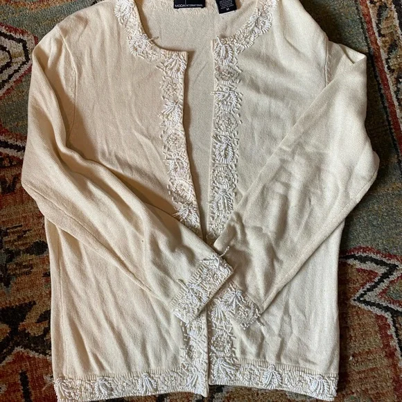 Fun beaded sweater - Picture 2 of 9